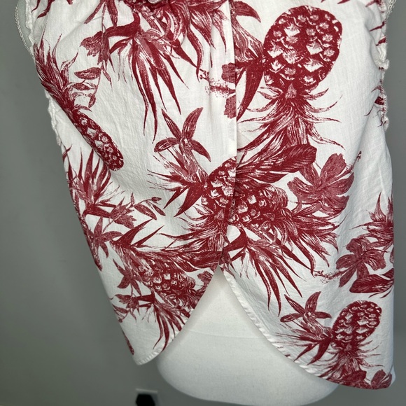 Ana women’s size L island print tank with V open back. - Picture 5 of 7